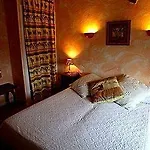 Logis L' D'uzes 3* Uzès