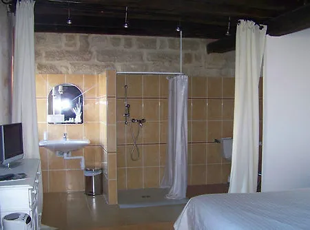 Maison d'hôtes Logis Restaurant L' D'uzes